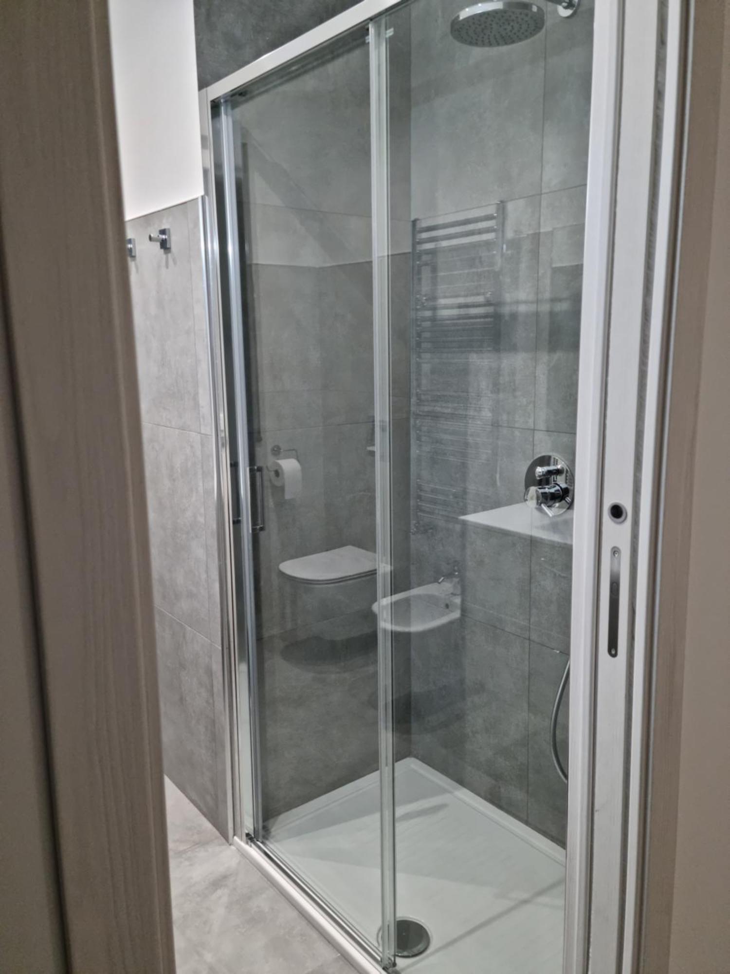 Kd Apartment, Accogliente, Moderno E Spazioso. 카스텔디상로 외부 사진